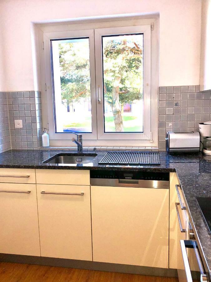 Konstanz Naehe, Ruhiges 4-Zim-Wohnung Bis 8 Personen ครูซ์ลิงเกน ภายนอก รูปภาพ